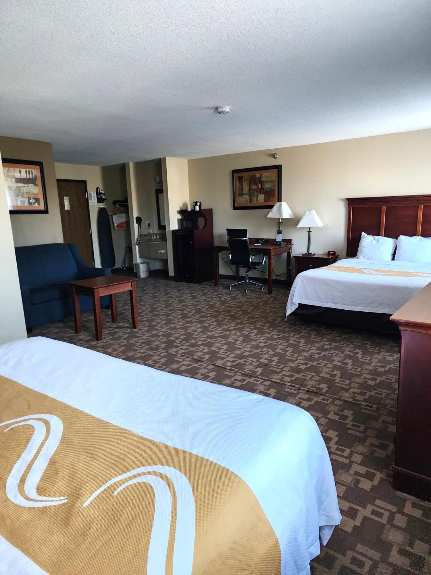Quality Inn I-70 At Wanamaker Topeka Exterior foto