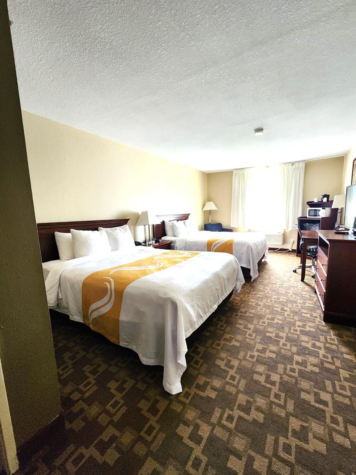Quality Inn I-70 At Wanamaker Topeka Exterior foto